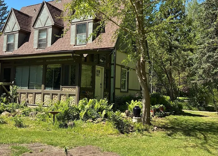 8 Acres Of Privacy Your Group Escape * Rockford