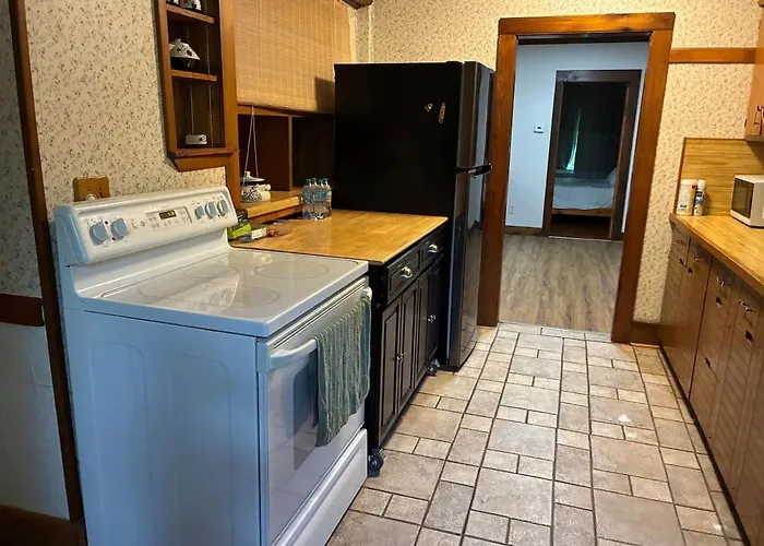 8 Acres Of Privacy Your Group Escape Hébergement de vacances Rockford